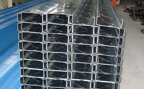 清水C型钢在轻型清水钢结构中的选型与施工要点